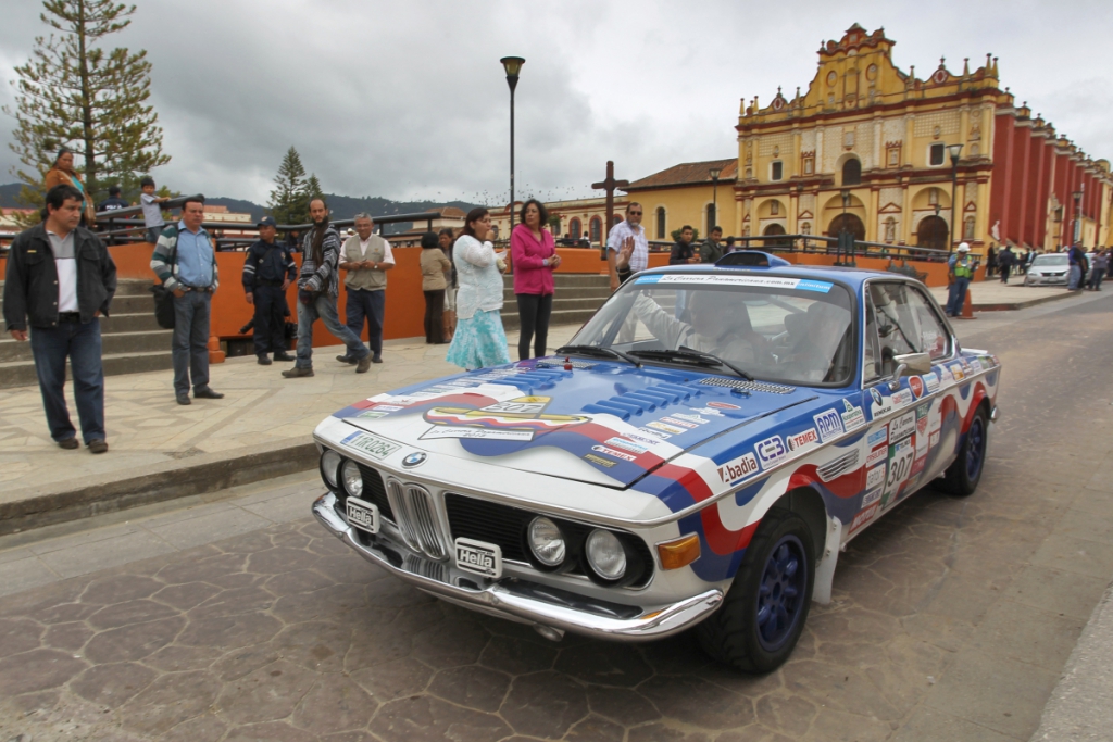 I ve druhé etapě Carrery Panamericany Češi zápolí s technickými problémy, ale pokračují v závodě